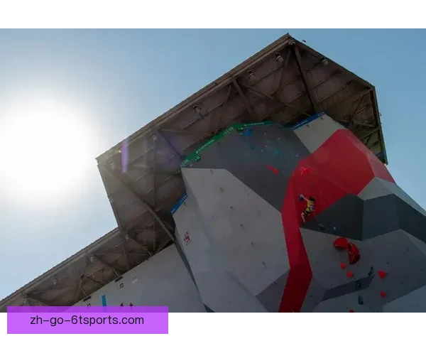 攀岩对战策略解析：挑战高峰，技艺较量，征服高难度攀登的奥秘