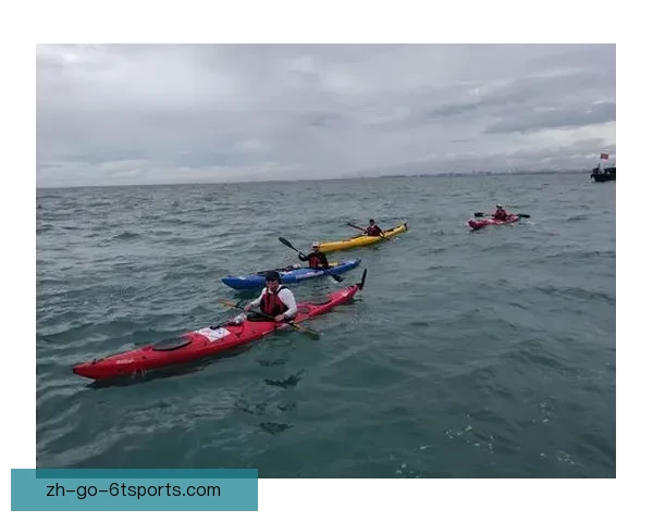 皮划艇赛程精彩纷呈，挑战极限展风采
